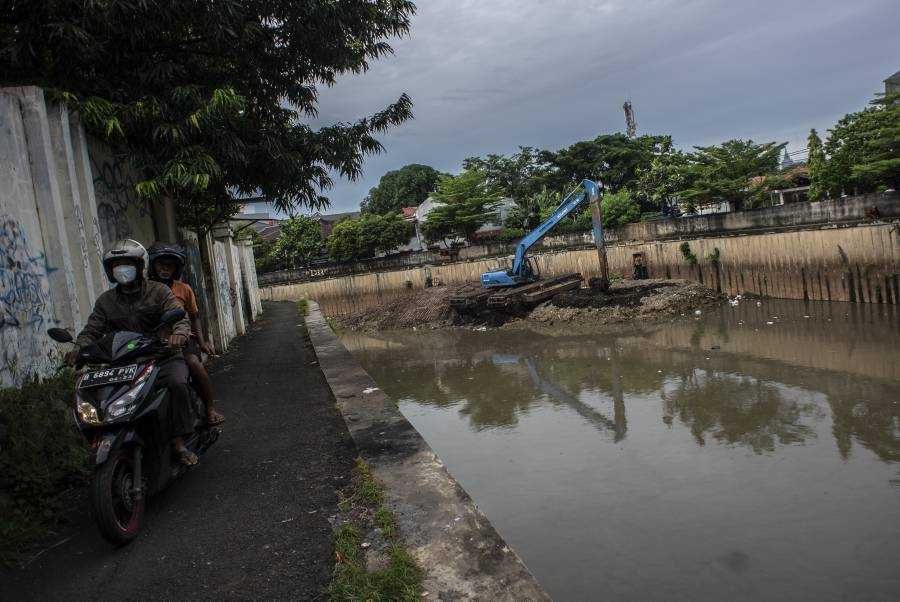 10 Lokasi di Jakarta Pusat Dikeruk untuk Antisipasi Banjir