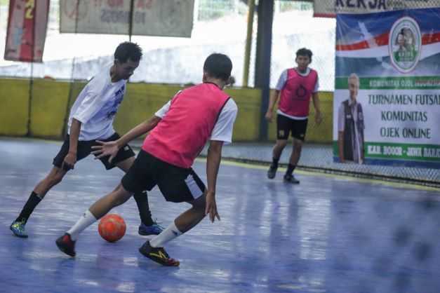 12 Tim Ojol di Kabupaten Bogor Adu Kemampuan Dalam Laga Turnamen Futsal Komunitas Ojol Ganjar