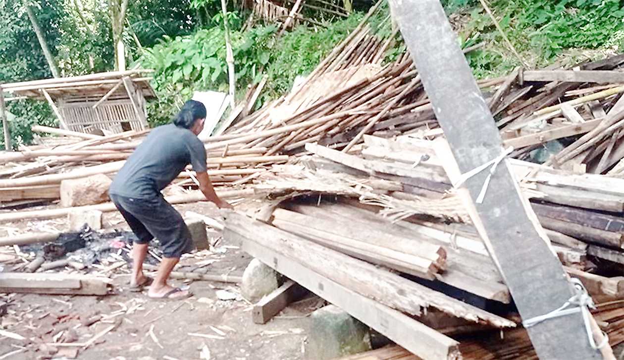 120 Warga Lebak Terpaksa  Tinggal di Pengungsian