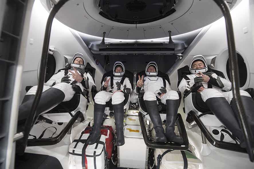 4 Astronaut ISS Kembali ke Bumi