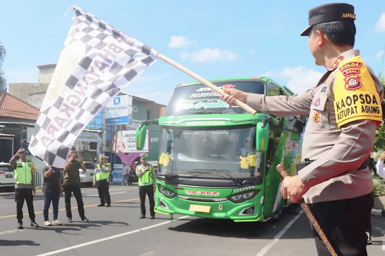 406 Pemudik Bus Gratis Tujuan Jatim Dilepas Kapolda Bali