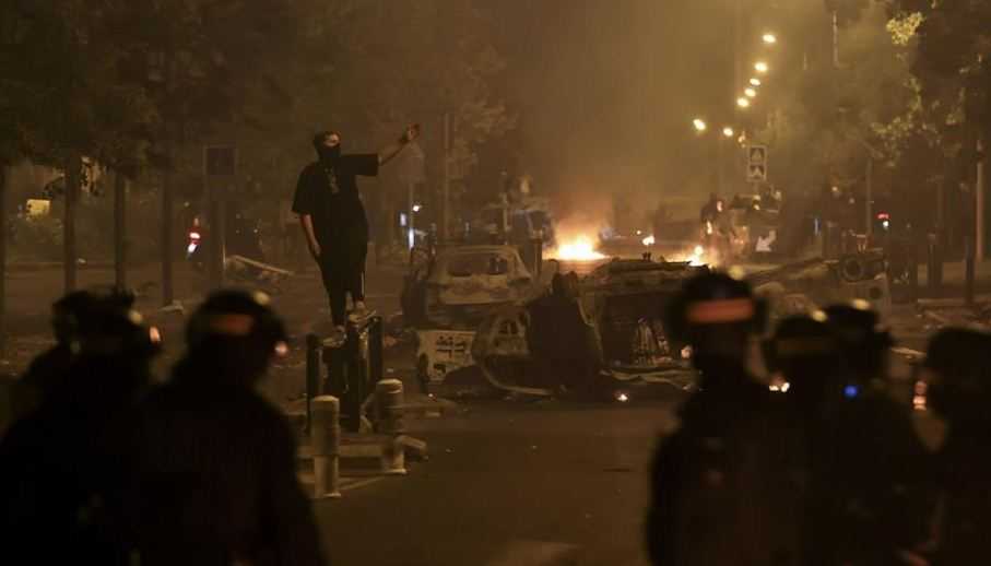 45.000 Polisi Prancis Dikerahkan untuk Padamkan Kerusuhan