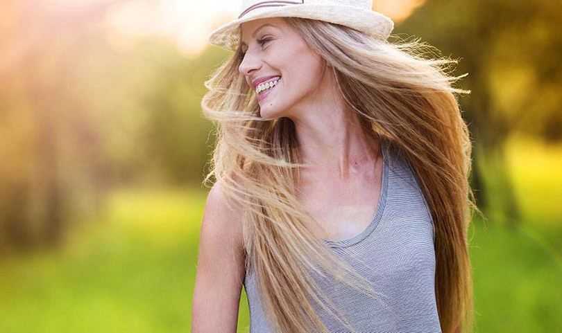 5 Cara Agar Rambut Wangi Sepanjang Hari di Musim Panas