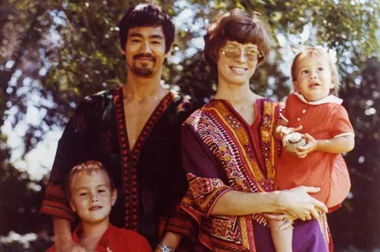 50 Tahun Kematian Bruce Lee, Putrinya Shannon Menulis Esai Emosional
