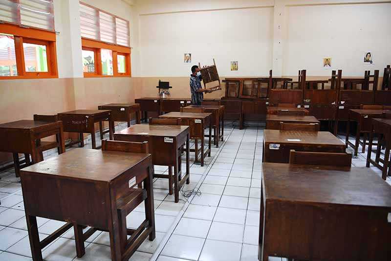 610 Sekolah Gelar PTM Senin