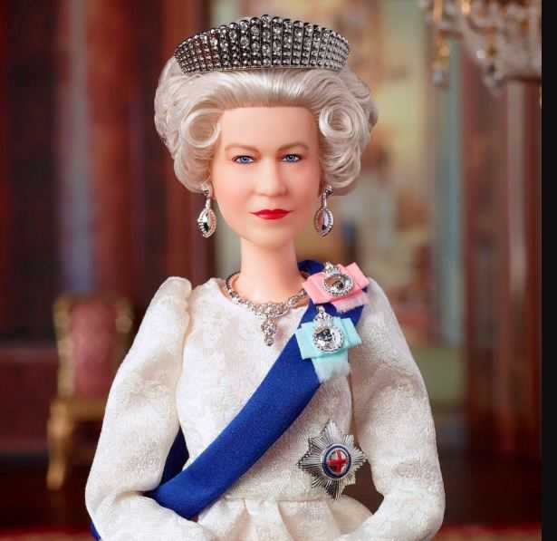 70 Tahun Bertakhta, Ratu Elizabeth 'Dihadiahi' Koleksi Boneka Barbie Mirip Dirinya