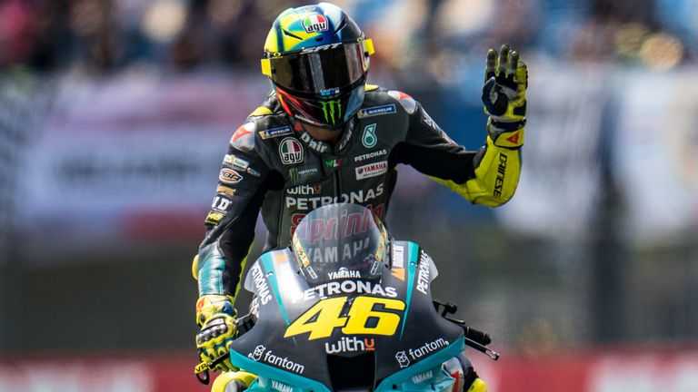 9 Fakta Menarik Perjalanan Karier Valentino Rossi, Sang Legenda Akhirnya Pensiun