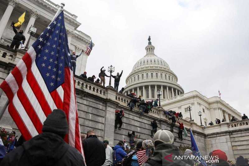 Ada Apa Sampai Pengacara Tersangka Perusuh Capitol Amerika Minta Alihhkan Tempat Sidang