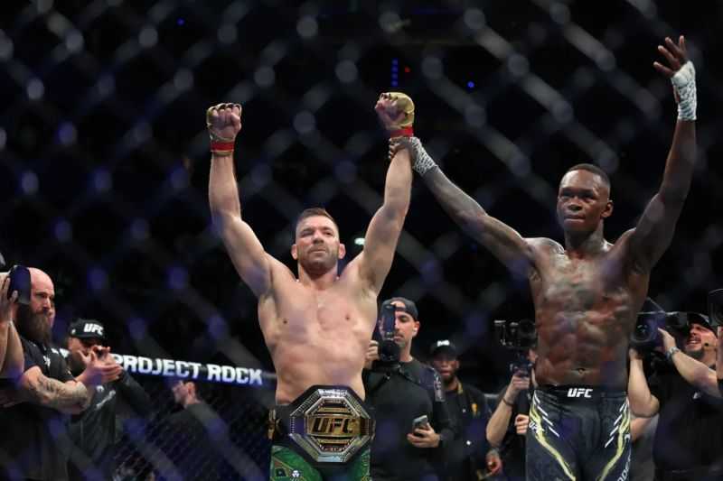 Adesanya Ungkap Keinginan Bertarung Lagi di UFC Sebelum Akhir 2024