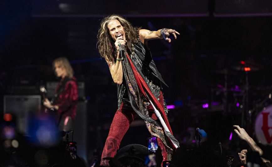 Aerosmith Tunda Show, Steven Tyler Alami Kerusakan Pita Suara