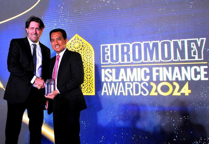 Ajang Euromoney Islamic Awards 1