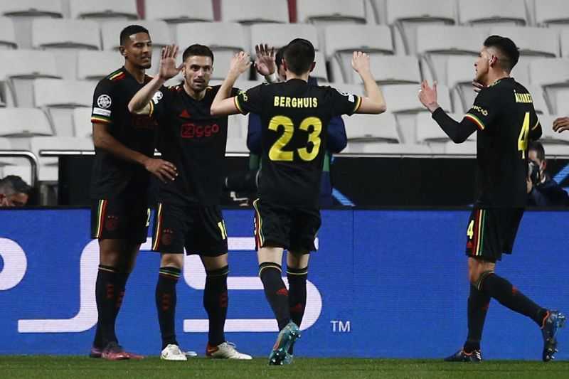 Ajax Amsterdam Bermain Imbang Kontra Tuan Rumah Benfica
