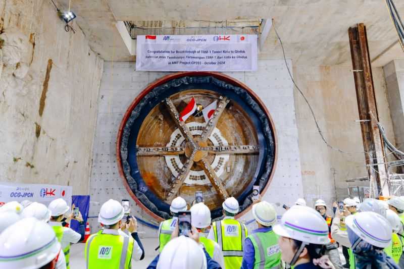 Akhirnya MRT Jakarta Rampungkan Pembangunan Terowongan Stasiun Glodok-Kota