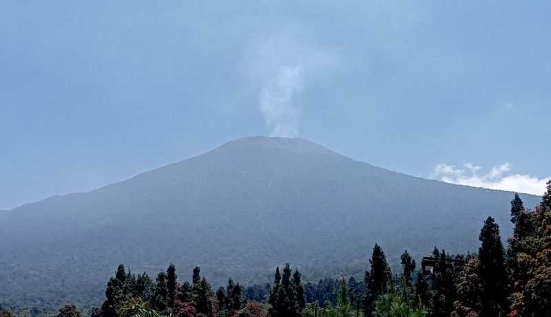 Aktivitas Vulkanik Gunung Slamet Meningkat, BPBD Banyumas Imbau Masyarakat Tetap Tenang