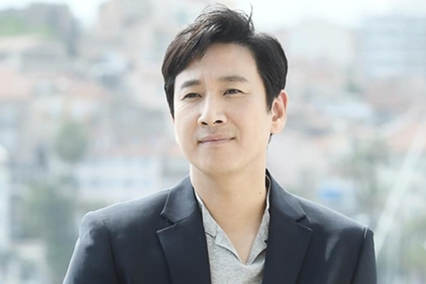 Aktor Lee Sun-kyun Ditemukan Tewas, Diduga Bunuh Diri di Tengah Penyelidikan Kasus Narkoba