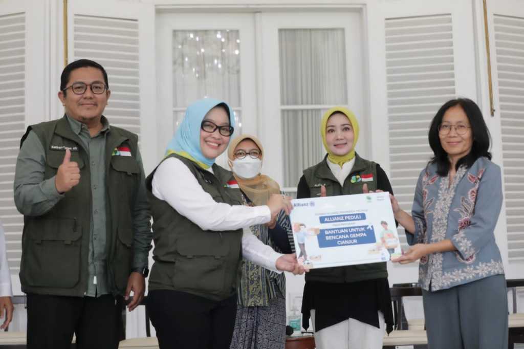 Allianz Indonesia salurkan bantuan untuk korban bencana gempa Cianjur 1