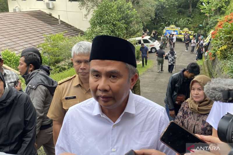 Almarhum Solihin GP Dimakamkan di Taman Makam Pahlawan Cikutra Siang Ini