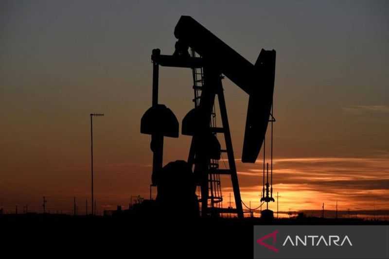 Ancaman Resesi dan Ketidakpastian Produksi OPEC+ Membuat Harga Minyak Merosot