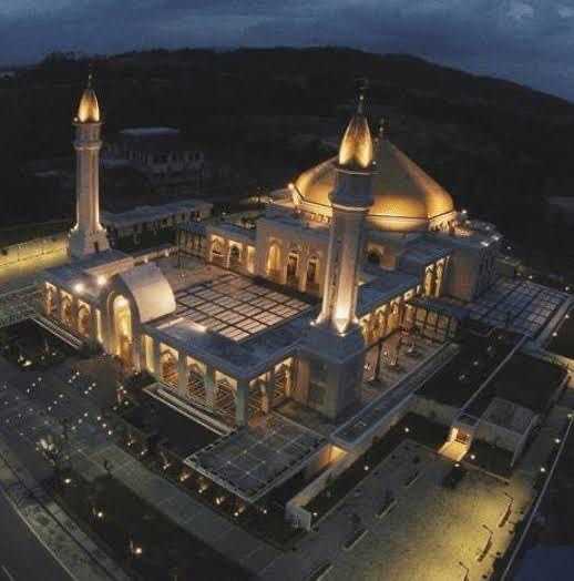 Andi Syamsuddin Arsyad Mulai Bangun Masjid hingga Umrahkan Guru