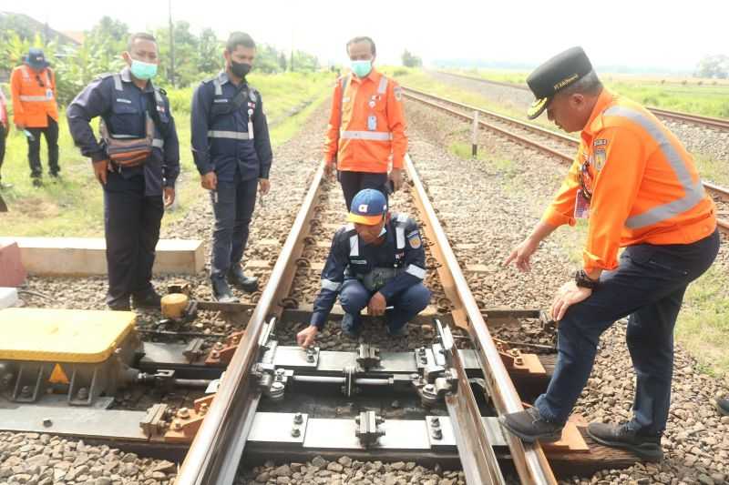 Antisipasi Cuaca Ekstrem di Jalur Rel Mojokerto-Gubeng, Ini yang Dilakukan KAI Surabaya