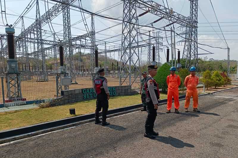 Antisipasi Gangguan, Polres Situbondo Patroli Pengamanan Gardu Induk Listrik Dukung KTT AIS