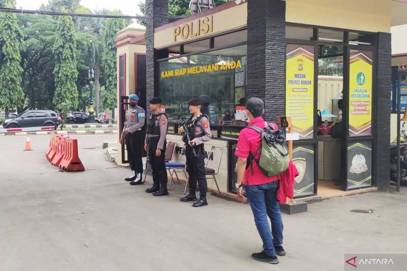 Antisipasi Teror Bom, Pengamanan 33 Mako Polsek di Bogor Diperketat
