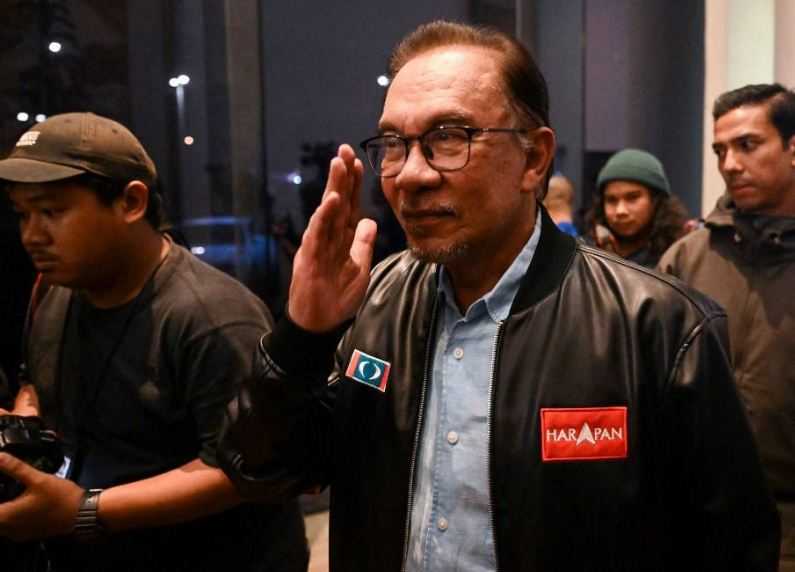 Anwar Ibrahim Jadi Perdana Menteri ke-10 Malaysia