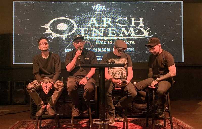 Arch Enemy Tutup Rangkaian Decievers Asia Tour 2024 di Jakarta