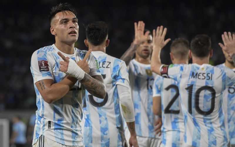 Argentina Tundukkan Uruguay 3-0