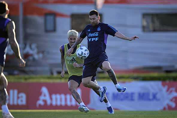 Argentina Versus Uruguay Partai Seru