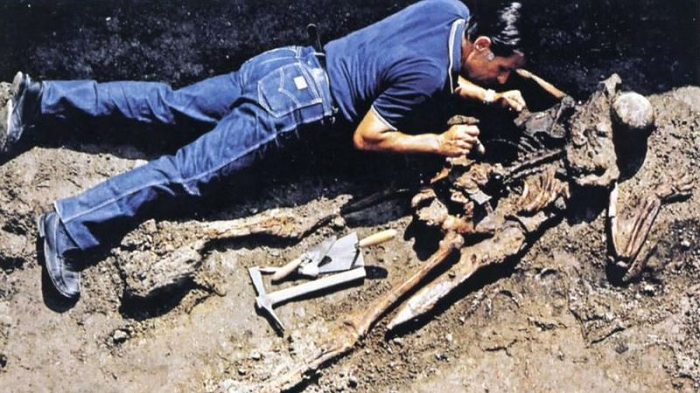 Arkeolog Kuak Misteri Penemuan Kerangka Tentara Korban Letusan Gunung Vesuvius 2000 Tahun Lalu