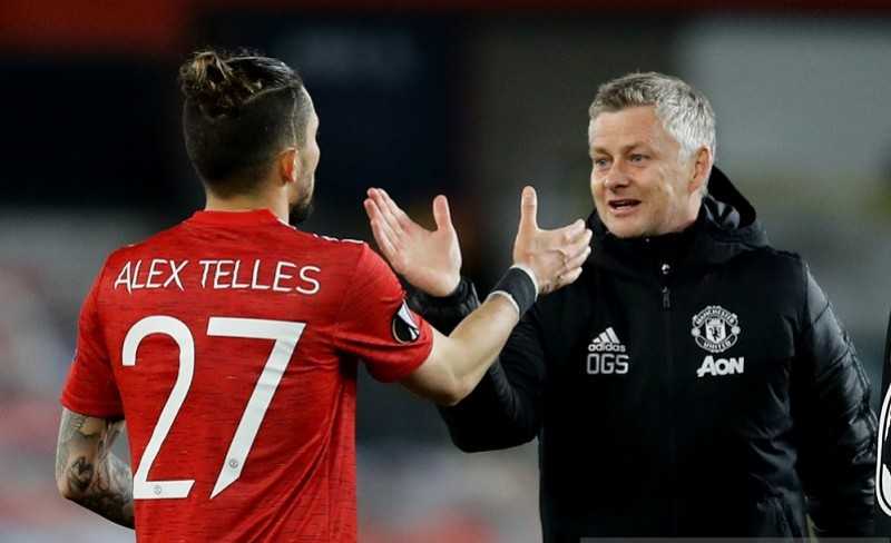 AS Roma Tertarik Pinjam Alex Telles dari Manchester United