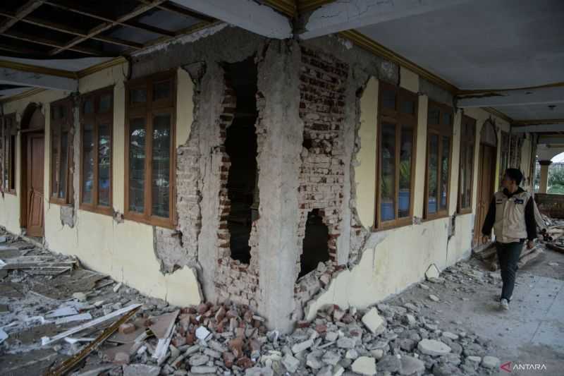 Asesmen dilakukan untuk penanganan bangunan rusak akibat gempa Bandung