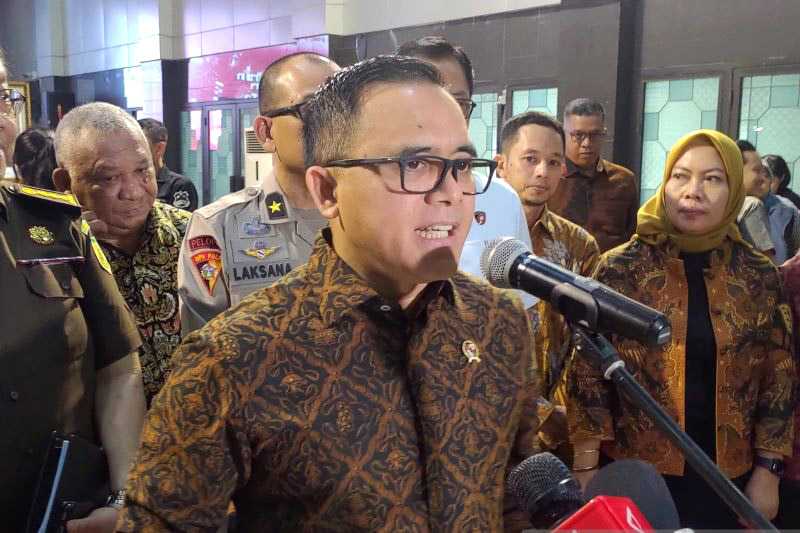 ASN Dilarang Beri Komentar Akun Medsos Capres-Cawapres