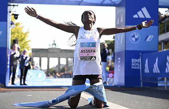 Assefa Pecahkan Rekor Dunia Maraton Putri