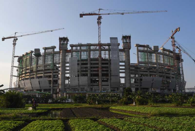 Atap Jakarta International Stadium Segera Dipasang