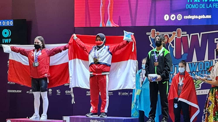 Atlet Indonesia Raih Tiga Medali Emas dalam Kejuaraan Dunia Angkat Besi di Meksiko