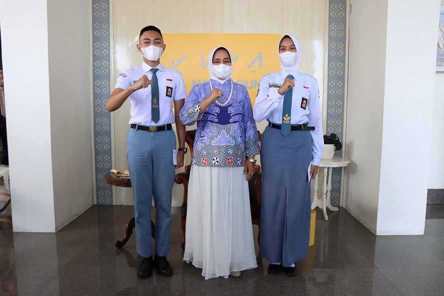 Audiensi Bersama Dua Siswa Terpilih Anggota Paskibraka Nasional