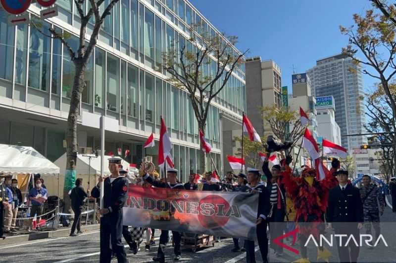 Awak KRI Diponegoro-365 Ikuti Parade Angkatan Laut di Jepang