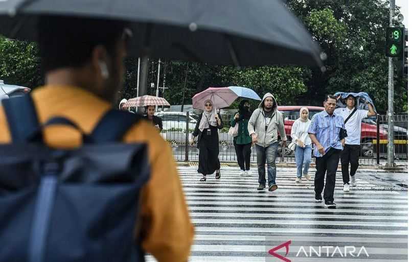 Awal Juli, Cuaca di Sebagian Besar Wilayah Indonesia Hujan Ringan