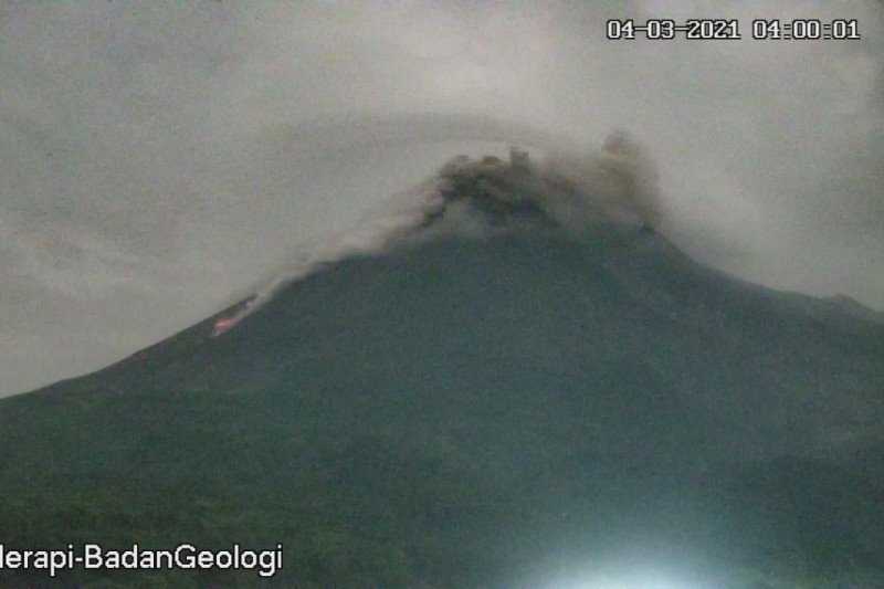 Awas, Gunung Merapi Meluncurkan Awan Panas Guguran Sejauh 1,2 Km