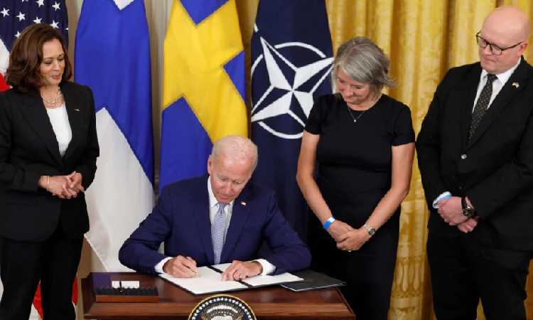 Awas Putin Murka! Biden Teken Dokumen Dukung Swedia dan Finlandia Gabung NATO