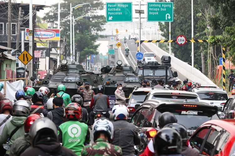 Awasi Pemburukan Sektor Jasa Keuangan