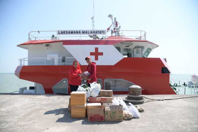 Ayo Berobat Gratis, Kapal RS Laksamana Malahayati Lanjutkan Pelayanan Kesehatan ke Rembang
