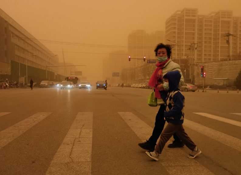 Badai Pasir Landa Beijing dan Tiongkok Utara, Udara Tercemar