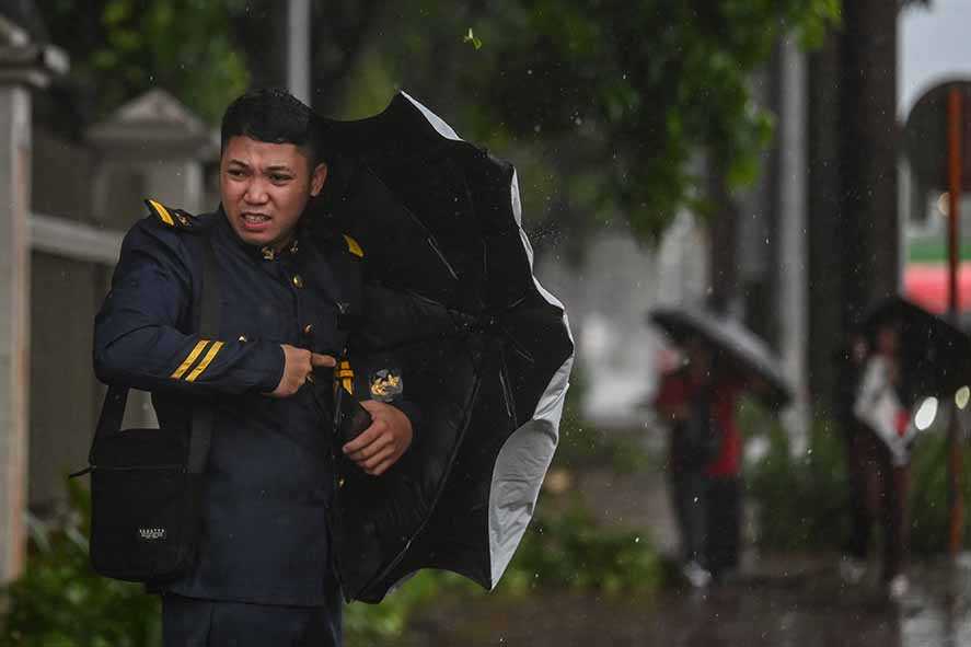 Badai Tropis Picu Tanah Longsor di Filipina