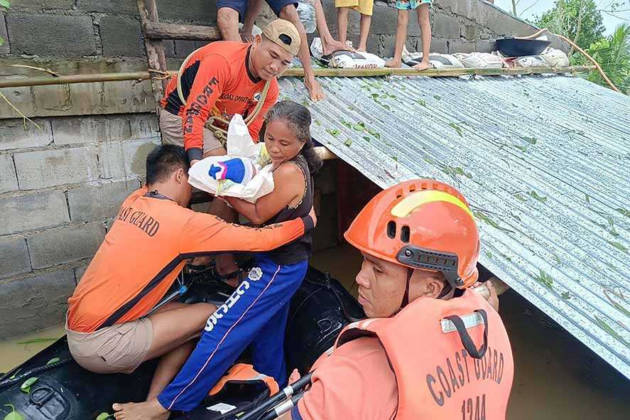 Badai Tropis Trami Tewaskan 14 Orang di Filipina