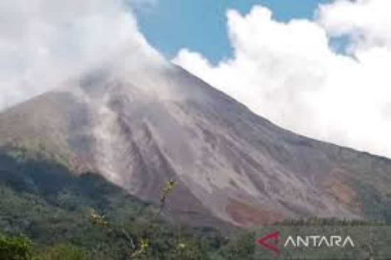 Badan Geologi Imbau Warga untuk Waspadai Guguran Lava Gunung Karangetang