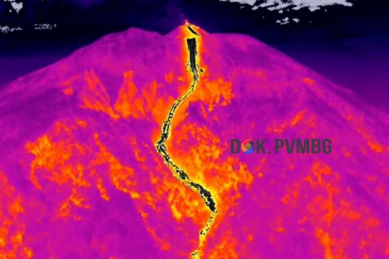Badan Geologi Ungkap Adanya Penambahan Jarak Aliran Lava Gunung Ile Lewotolok
