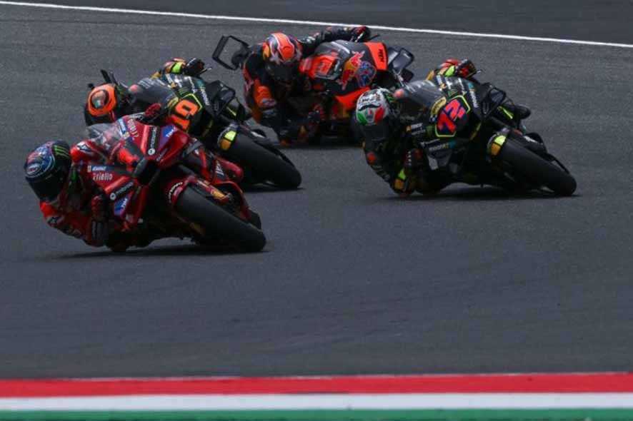 Bagnaia dan Bastianini Sinis 1-2 di Balapan Kandang MotoGP Italia